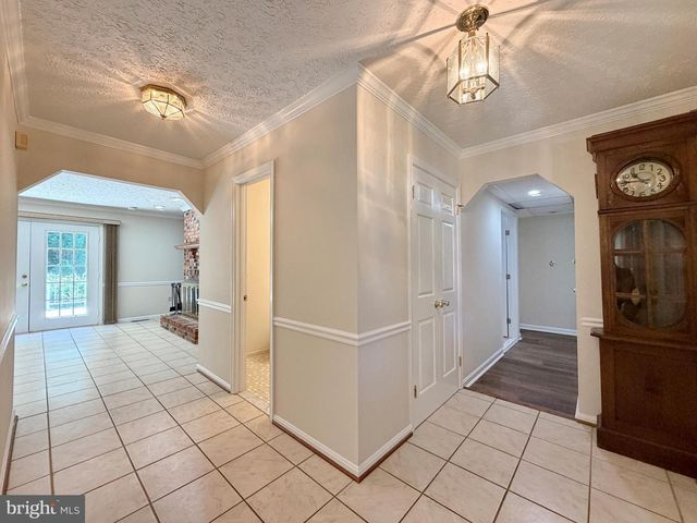 6499 AURA DR, La Plata, MD 20646