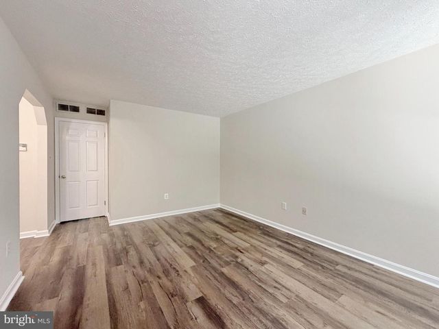 6499 AURA DR, La Plata, MD 20646