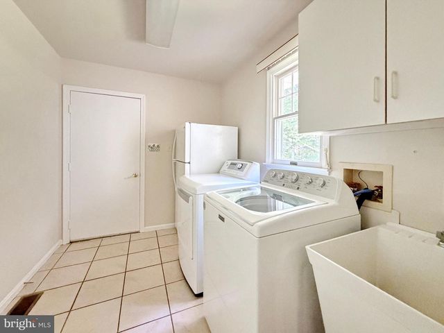 6499 AURA DR, La Plata, MD 20646