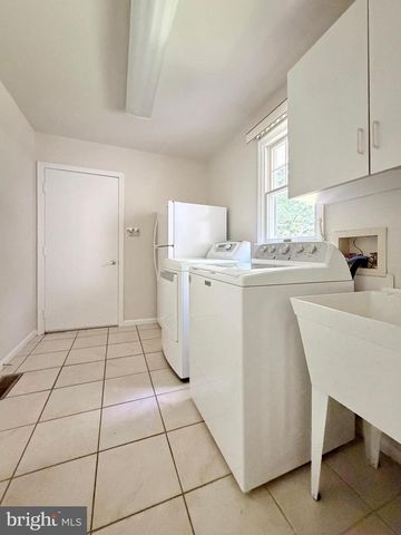6499 AURA DR, La Plata, MD 20646