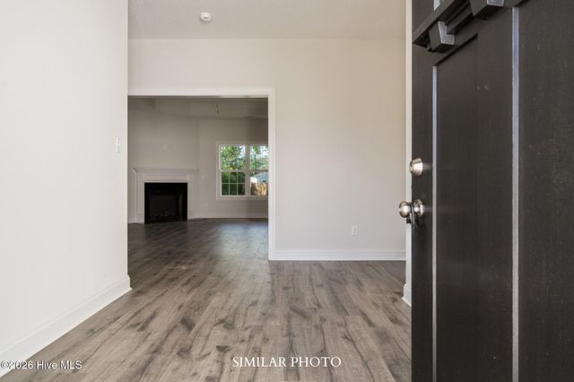 612 Barlowe Lane, Jacksonville, NC 28546