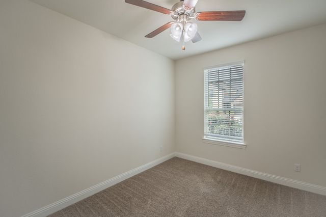 2808 Grizzly Road, Aubrey, TX 76227