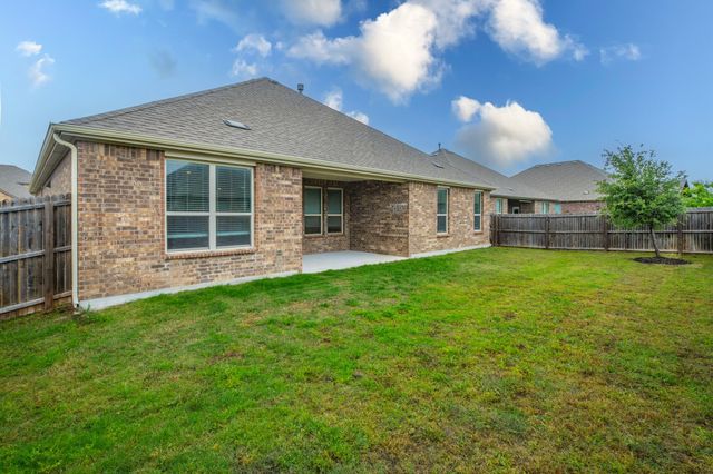 2808 Grizzly Road, Aubrey, TX 76227