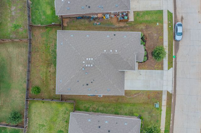 2808 Grizzly Road, Aubrey, TX 76227