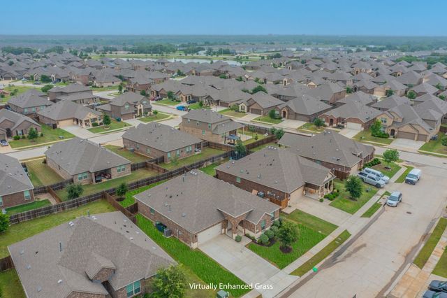 2808 Grizzly Road, Aubrey, TX 76227