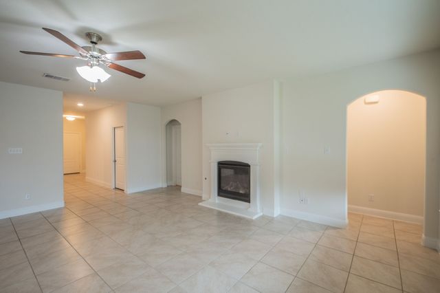 2808 Grizzly Road, Aubrey, TX 76227