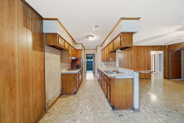 4929 Monarch Oak Lane, Texas City, TX 77591