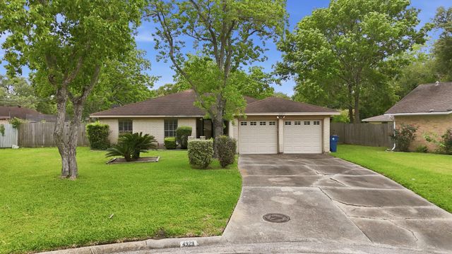 4929 Monarch Oak Lane, Texas City, TX 77591