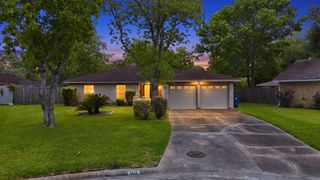 4929 Monarch Oak Lane, Texas City, TX 77591