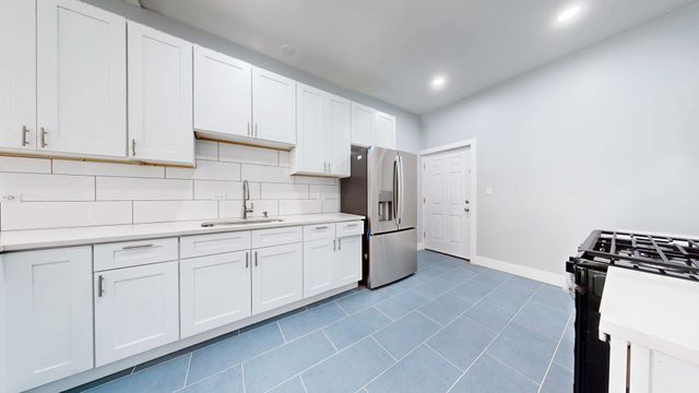 6628 S Sangamon Street, Chicago, IL 60621