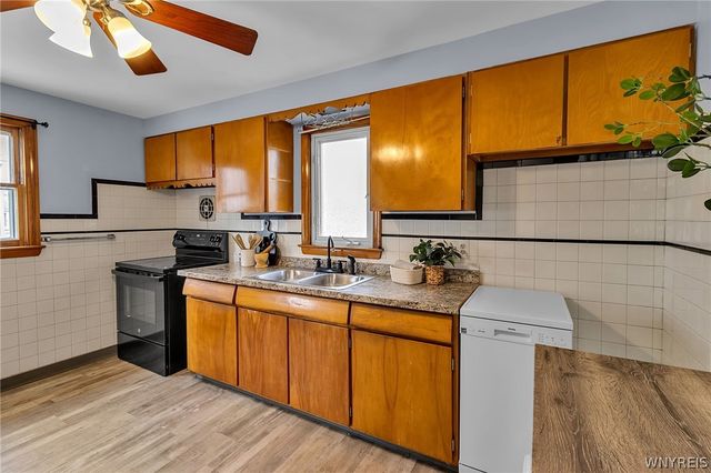 117 Standard Parkway, Cheektowaga, NY 14227