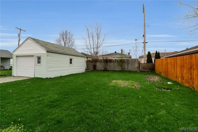 117 Standard Parkway, Cheektowaga, NY 14227