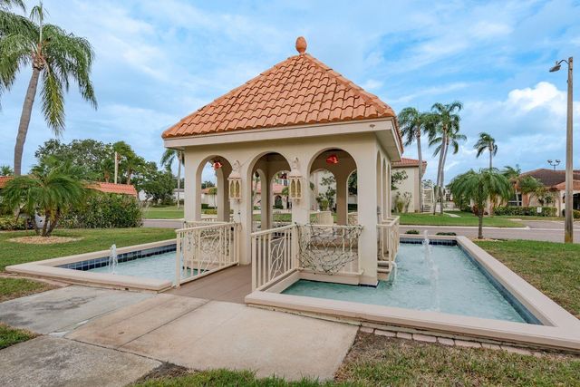 19029 US HIGHWAY 19 N 6-7, Clearwater, FL 33764