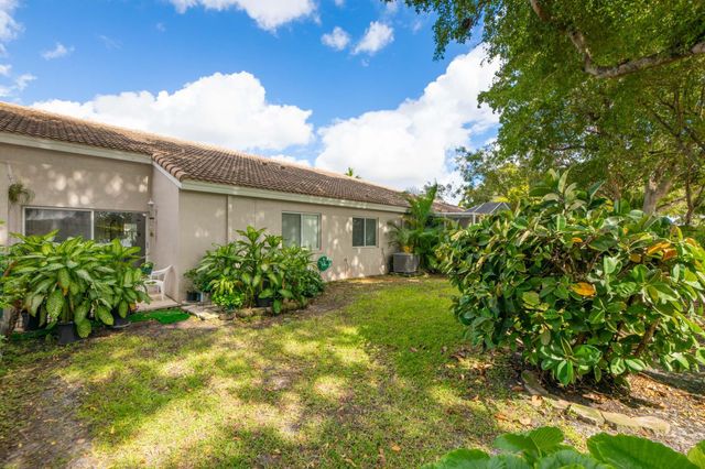 11632 SW 19th St, Miramar, FL 33025