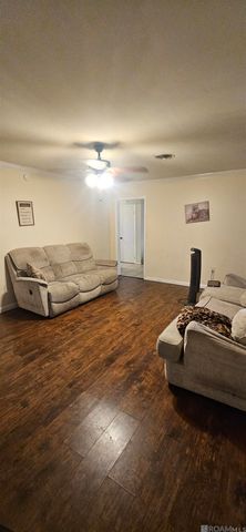 25355 Dickinson Rd, Plaquemine, LA 70764