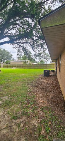 25355 Dickinson Rd, Plaquemine, LA 70764