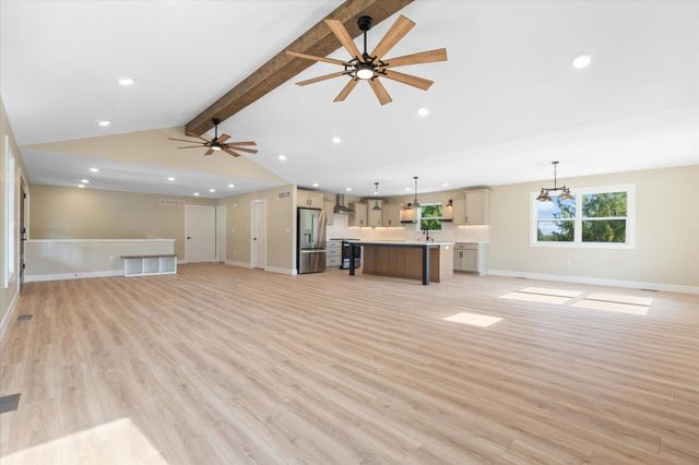 13100 N BETHLEHEM RD, Harrisburg, MO 65256