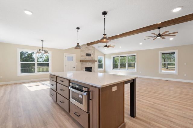 13100 N BETHLEHEM RD, Harrisburg, MO 65256