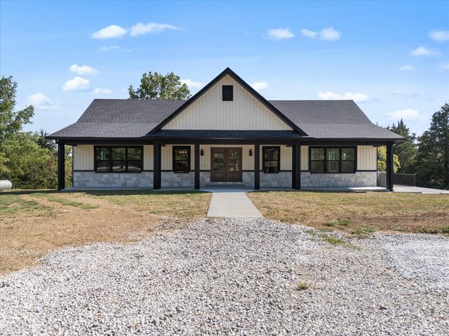13100 N BETHLEHEM RD, Harrisburg, MO 65256