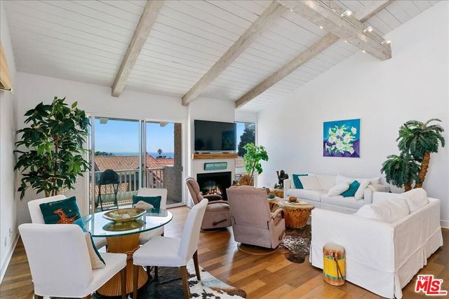 28242 Rey De Copas Lane, Malibu, CA 90265