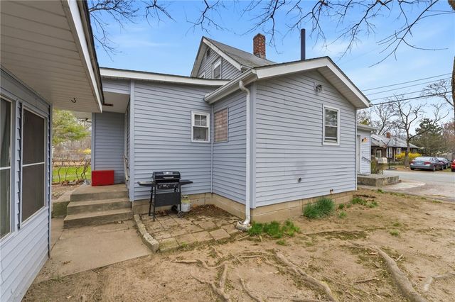 171 Canfield Avenue, Warwick, RI 02889