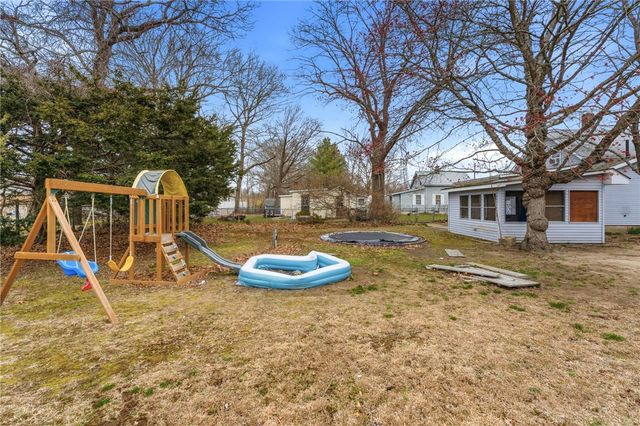 171 Canfield Avenue, Warwick, RI 02889