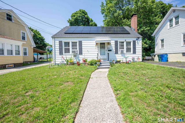 121 Fourth Street, Hamden, CT 06514