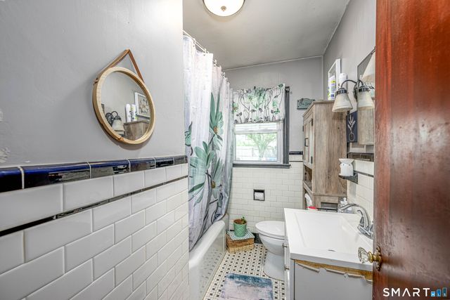 121 Fourth Street, Hamden, CT 06514