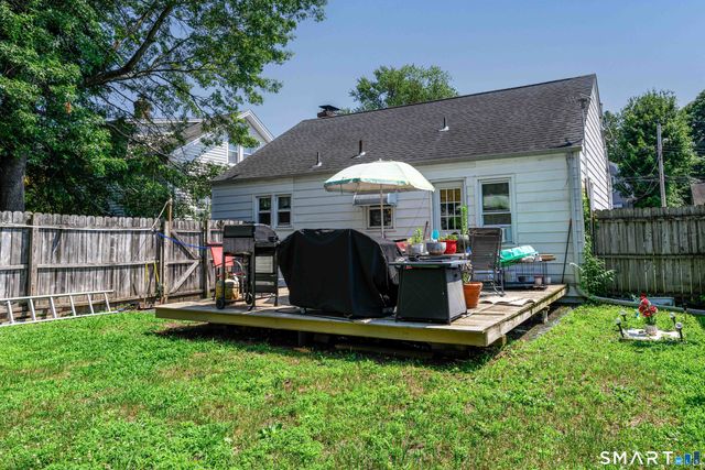 121 Fourth Street, Hamden, CT 06514