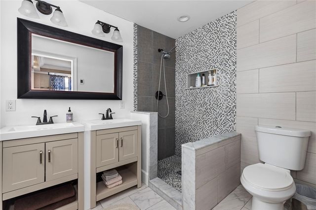 135 Meshanticut Valley Parkway, Cranston, RI 02920