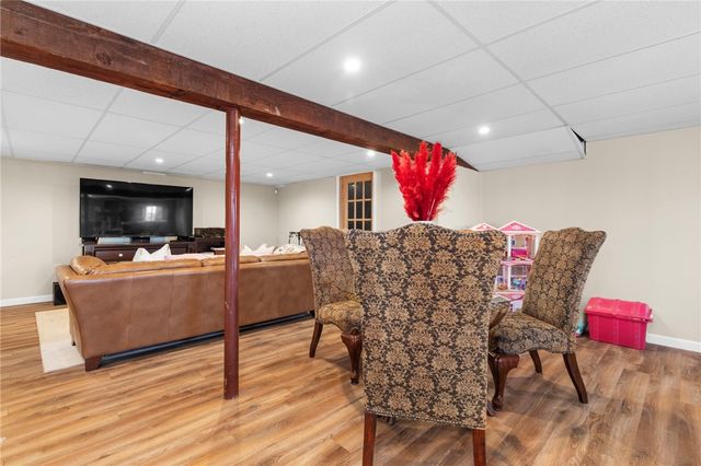 135 Meshanticut Valley Parkway, Cranston, RI 02920