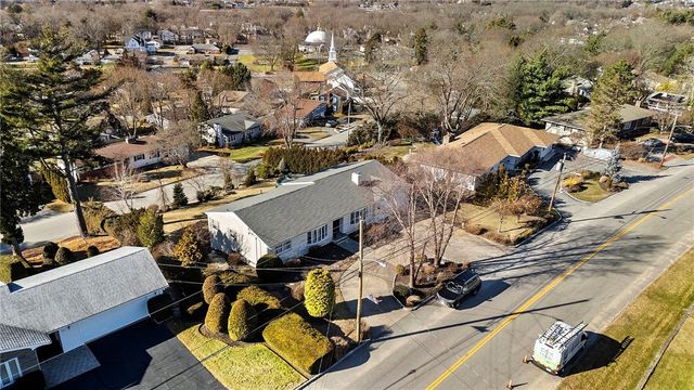 135 Meshanticut Valley Parkway, Cranston, RI 02920