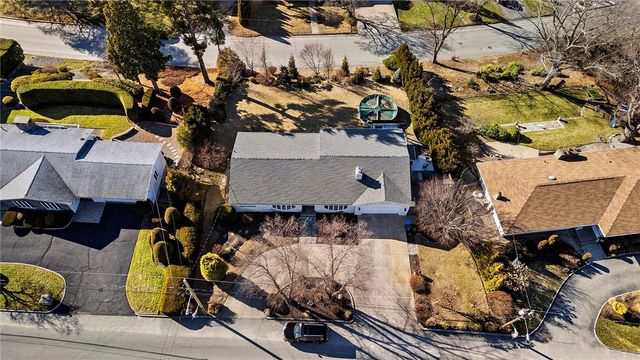 135 Meshanticut Valley Parkway, Cranston, RI 02920