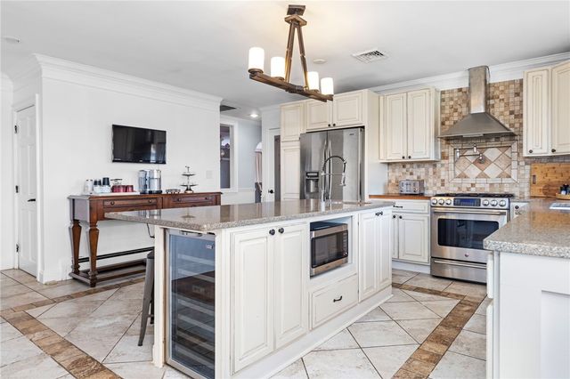 135 Meshanticut Valley Parkway, Cranston, RI 02920