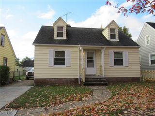 12213 Mortimer Avenue, Cleveland, OH 44111
