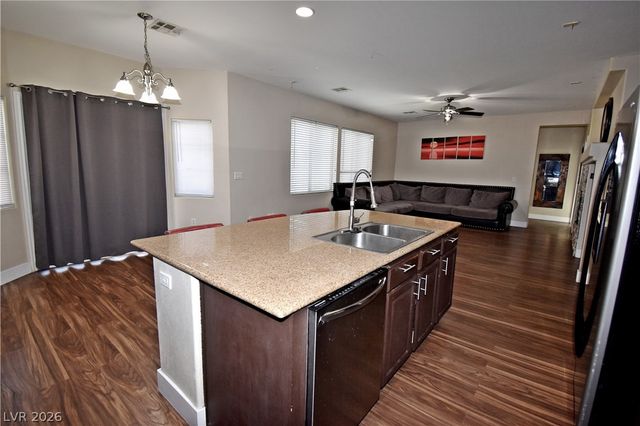 3922 Royal Stone Court, North Las Vegas, NV 89032