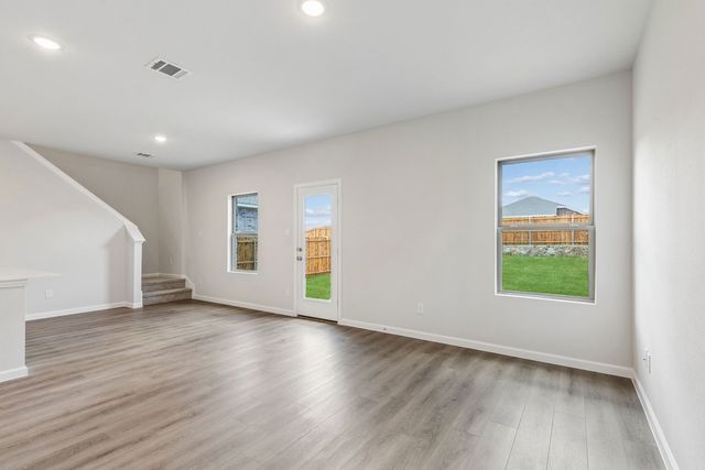 708 Hillcrest Boulevard, Princeton, TX 75407