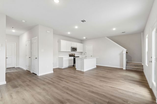 708 Hillcrest Boulevard, Princeton, TX 75407