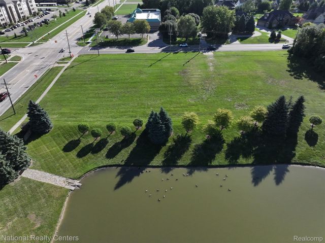 34843 Hayes Road, Sterling Heights, MI 48312