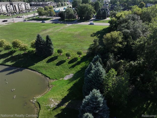 34843 Hayes Road, Sterling Heights, MI 48312
