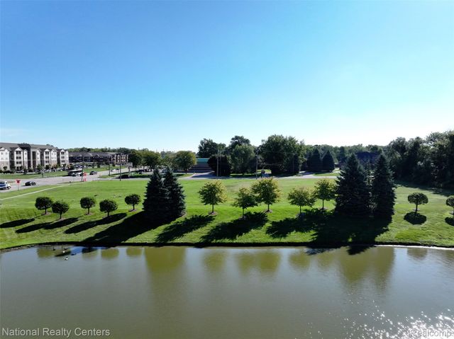 34843 Hayes Road, Sterling Heights, MI 48312