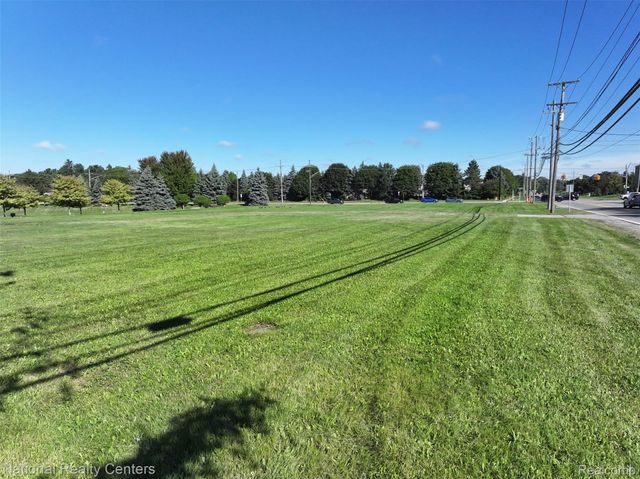 34843 Hayes Road, Sterling Heights, MI 48312