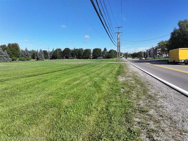 34843 Hayes Road, Sterling Heights, MI 48312