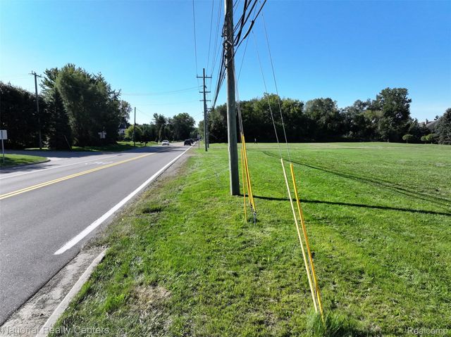 34843 Hayes Road, Sterling Heights, MI 48312