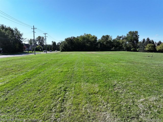 34843 Hayes Road, Sterling Heights, MI 48312