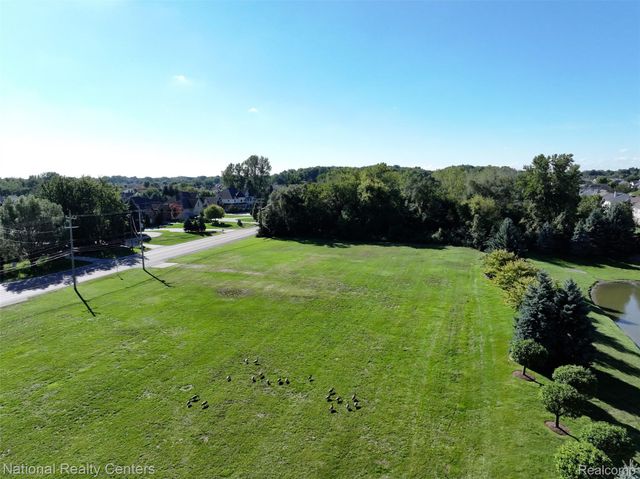 34843 Hayes Road, Sterling Heights, MI 48312