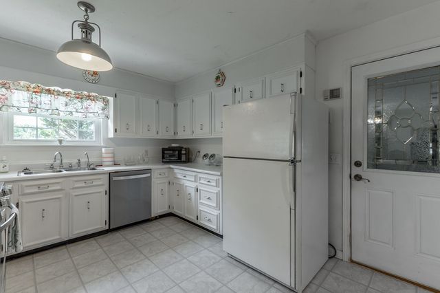 305 Battlefield Circle, Ringgold, GA 30736