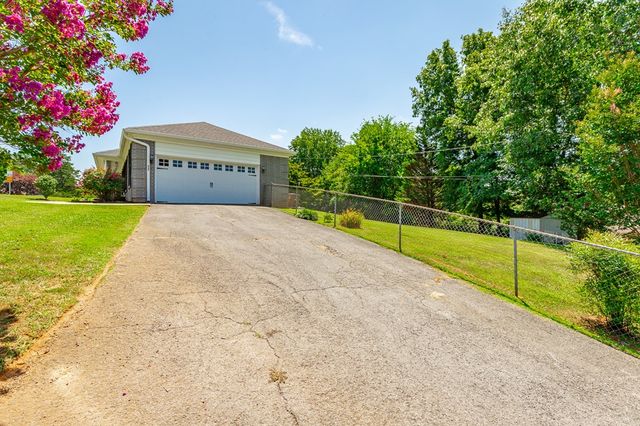 305 Battlefield Circle, Ringgold, GA 30736