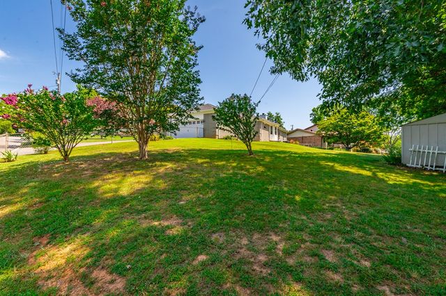 305 Battlefield Circle, Ringgold, GA 30736