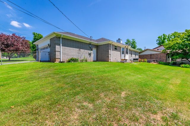 305 Battlefield Circle, Ringgold, GA 30736